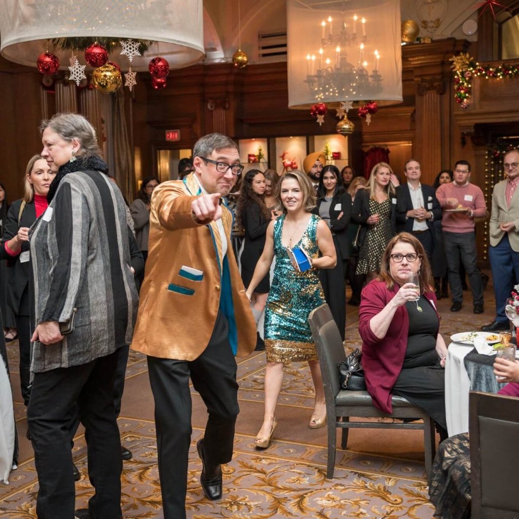 prize-patrol-live-roving-trivia-corporate-event-instant-group-engagement