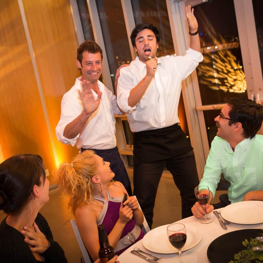 undercover-actors-surprise-reveal-corporate-event_01