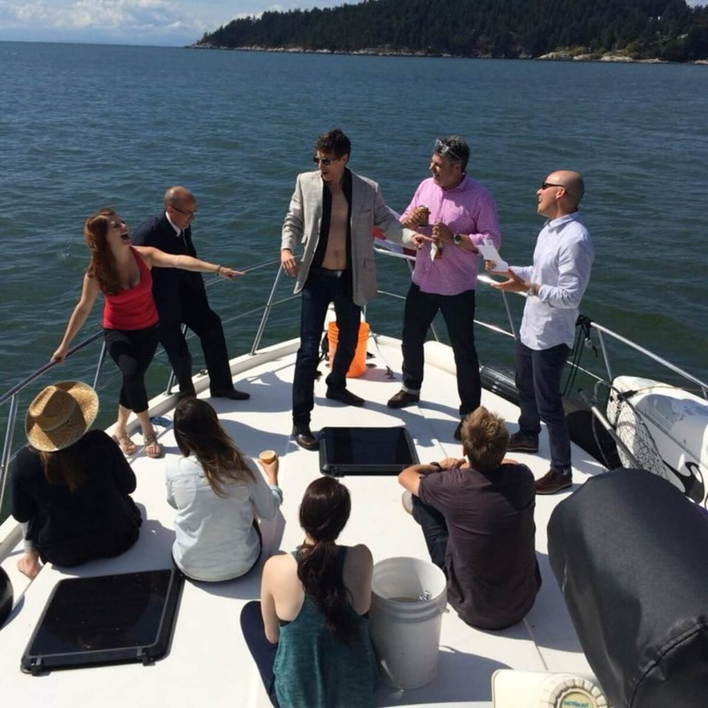 undercover-actors-surprise-reveal-corporate-event_03